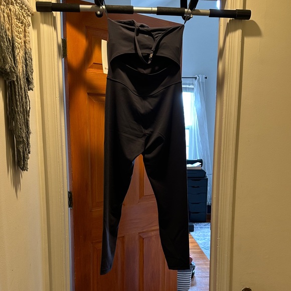 NEW Lululemon Athletica One-Shoulder Bodysuit - Picture 8 of 9